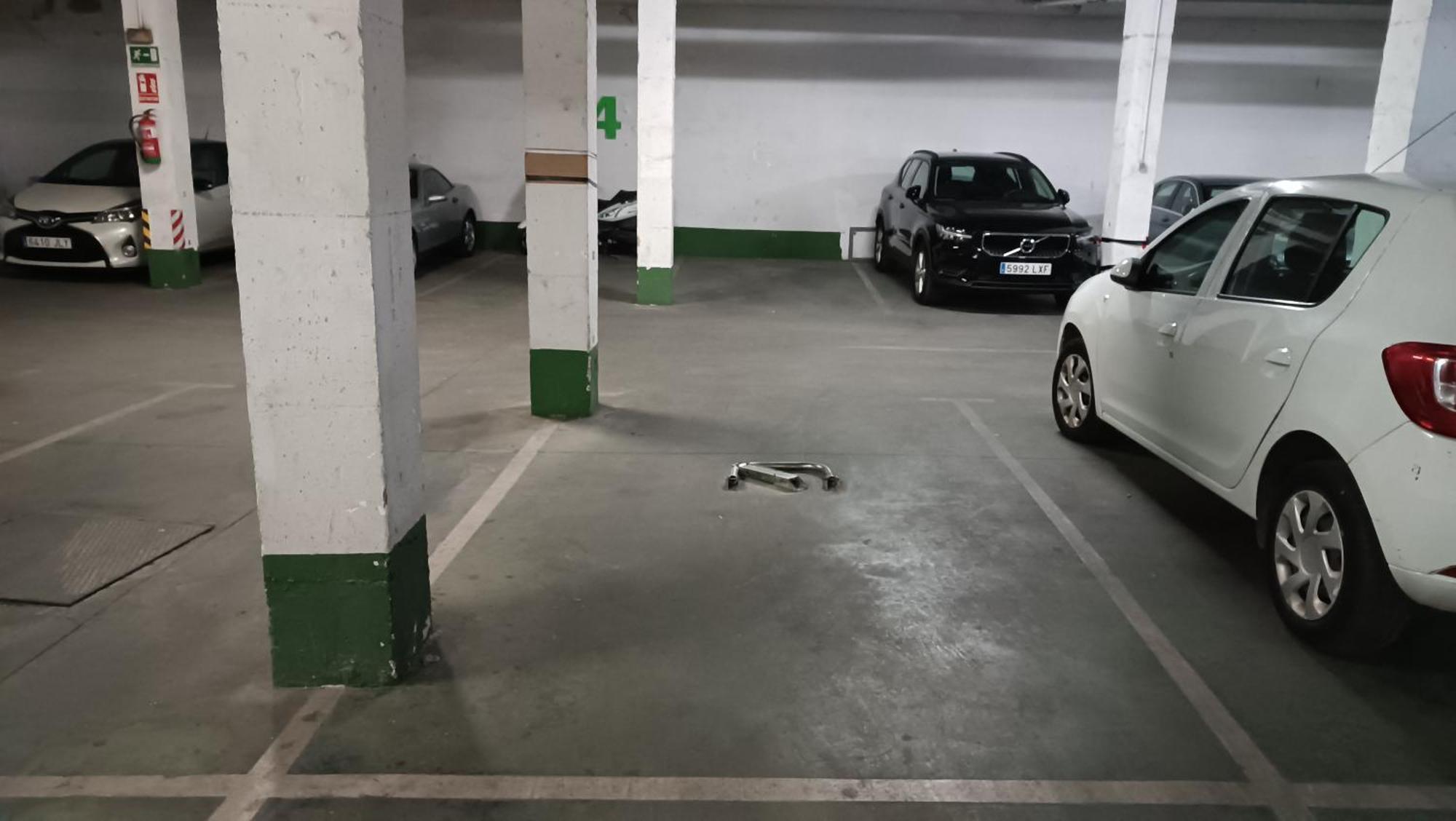 חרז Sherryflat Caballeros - Parking מראה חיצוני תמונה